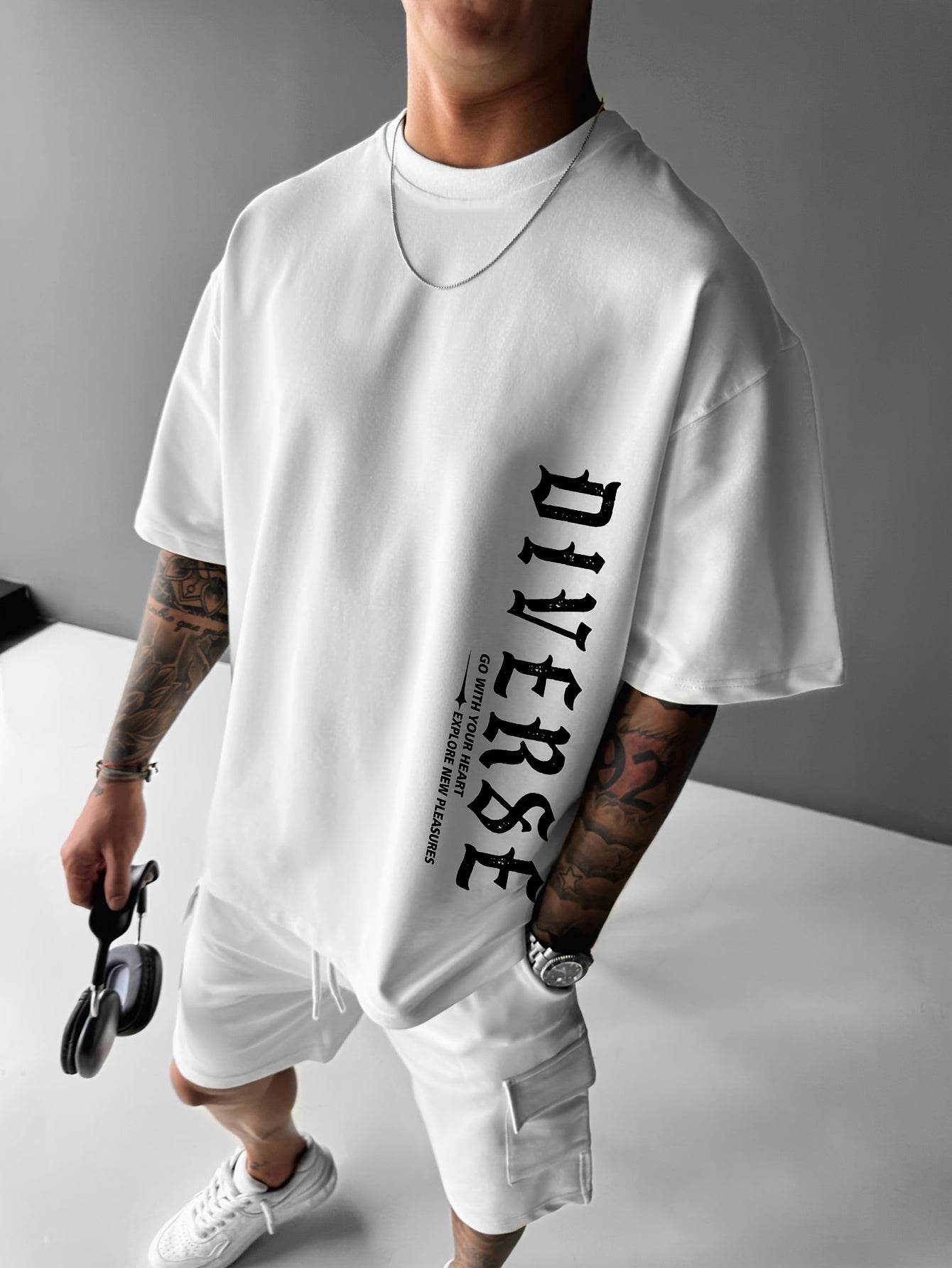 Camiseta Gráfica "DIVERSE"