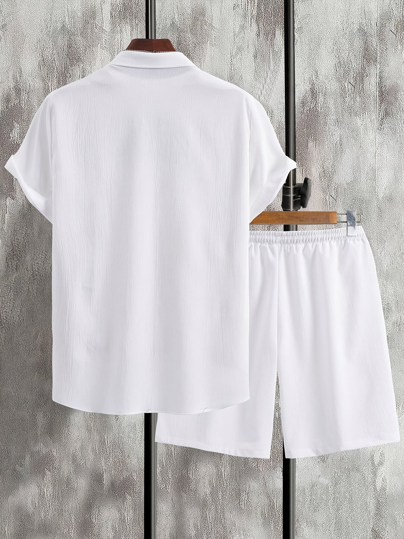 Conjunto casual de camisa y shorts de manga corta con solapa